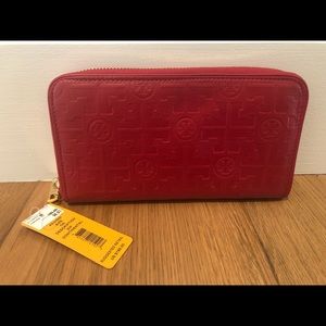 NWT Tory Burch Zip Continental Wallet - Red